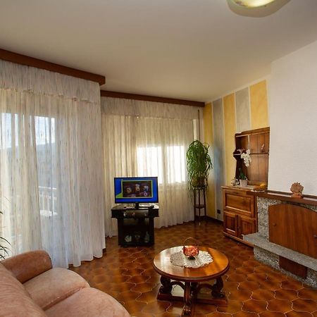 Casa Vacanze Heidi Vista Lago Вербания Экстерьер фото
